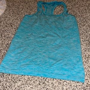 Lululemon swiftly tank size 6